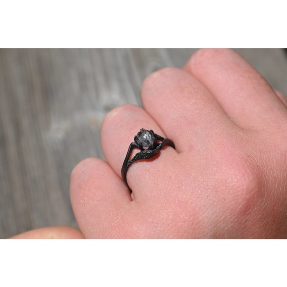 Raw Diamond Ring Uncut Engagement Ring oxidized sterling silver - Picture 5 of 7